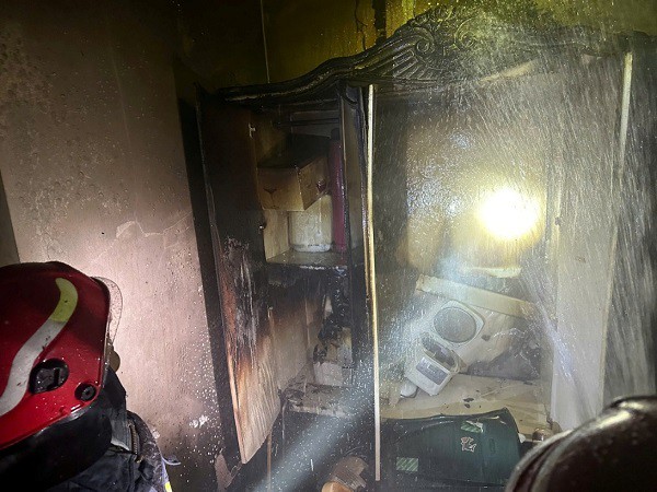 Hiện trường khu vực xảy ra cháy tại tầng 7 của ngôi nhà. Ảnh: Công an TP Hà Nội.