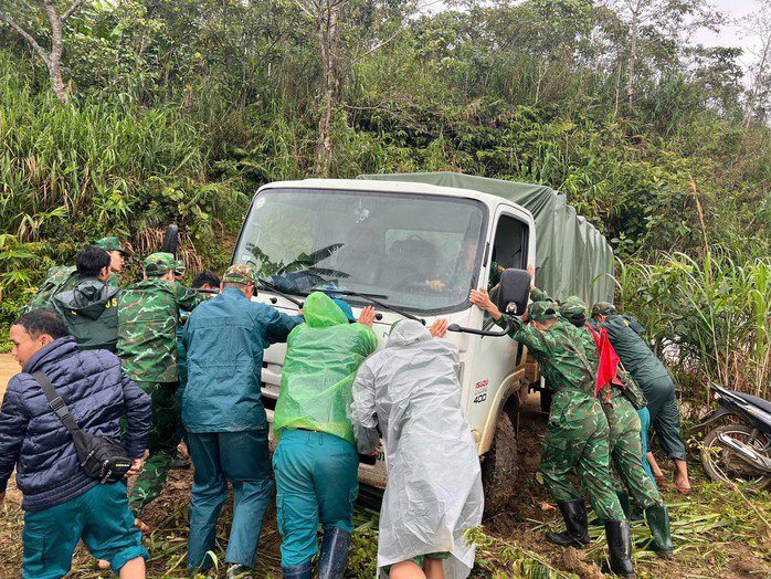 Diễn biến gây khó cho việc tìm kiếm 3 người nghi bị vùi lấp ở Đà Nẵng - 2
