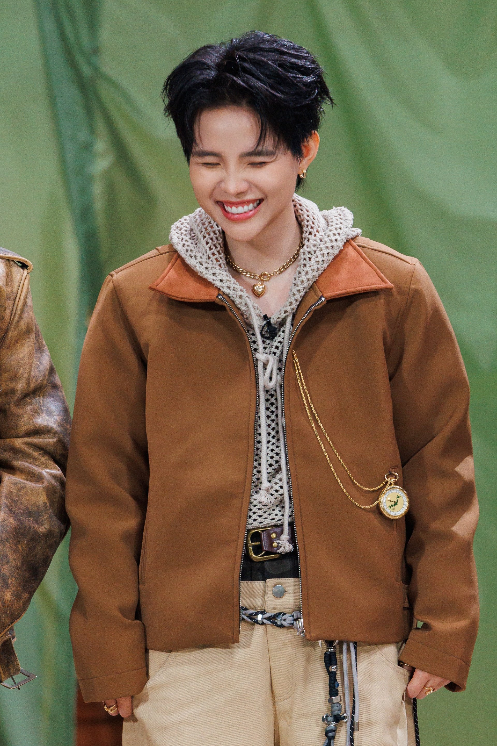 Năm đội trưởng ở live stage 4.