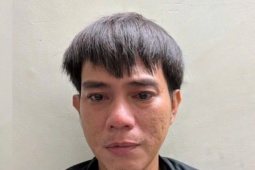 Người đàn ông mang thương tích đến Công an phường ở TPHCM trình báo