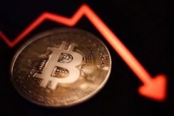 Bitcoin cắm đầu lao dốc, giới đầu tư chao đảo: Cú sụp chưa dừng lại?