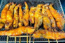 Công thức tôm nướng muối ớt ngon bất bại, ăn cơm nhà hay đãi khách đều mê