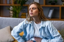 Loại thực phẩm làm tăng nguy cơ ung thư đại tràng ở phụ nữ dưới 50 tuổi