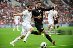 Video bóng đá Bồ Đào Nha - Armenia: Fernandes lập hat-trick, 10 bàn rực rỡ (Vòng loại World Cup)
