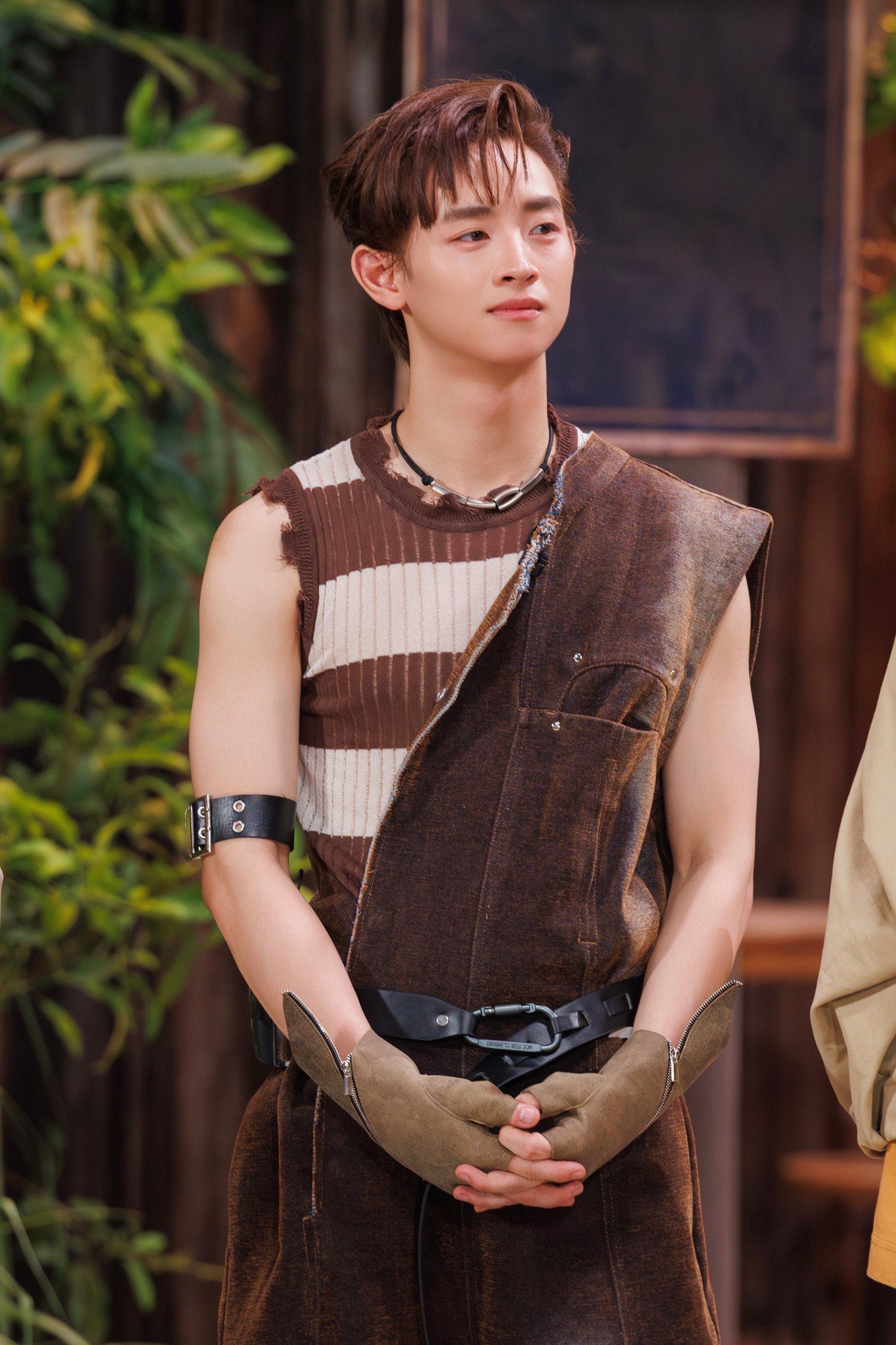 Năm đội trưởng ở live stage 4.