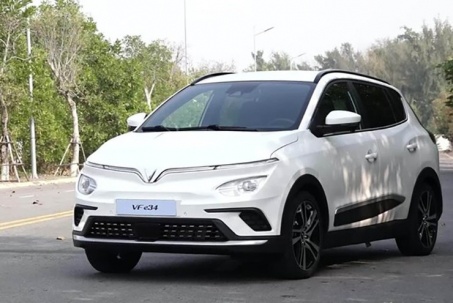 Giá xe VinFast VF e34 tháng 11/2025, lăn bánh từ 833 triệu đồng