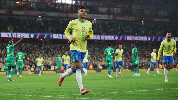 Casemiro ghi bàn ấn định chiến thắng 2-0 cho Brazil trước Senegal