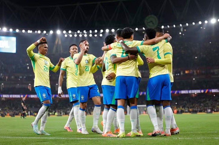 Brazil vừa chấm dứt chuỗi 26 trận bất bại của Senegal