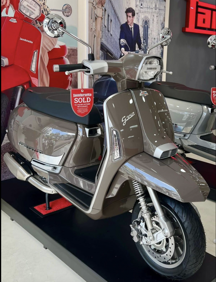  Lambretta G350 Seri III thậm chí còn được một số cửa hàng tư nhân chào bán giá lên đến hơn 200 triệu đồng.