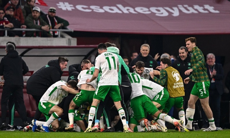 CH Ailen giật vé play-off sau trận thắng siêu kịch tính Hungary - 9