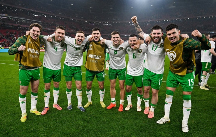 CH Ailen giật vé play-off sau trận thắng siêu kịch tính Hungary - 14