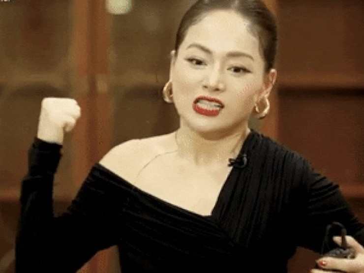 Lan Phương sốc khi bị Doãn Quốc Đam bóp cổ ngoài kịch bản ở hậu trường phim VTV