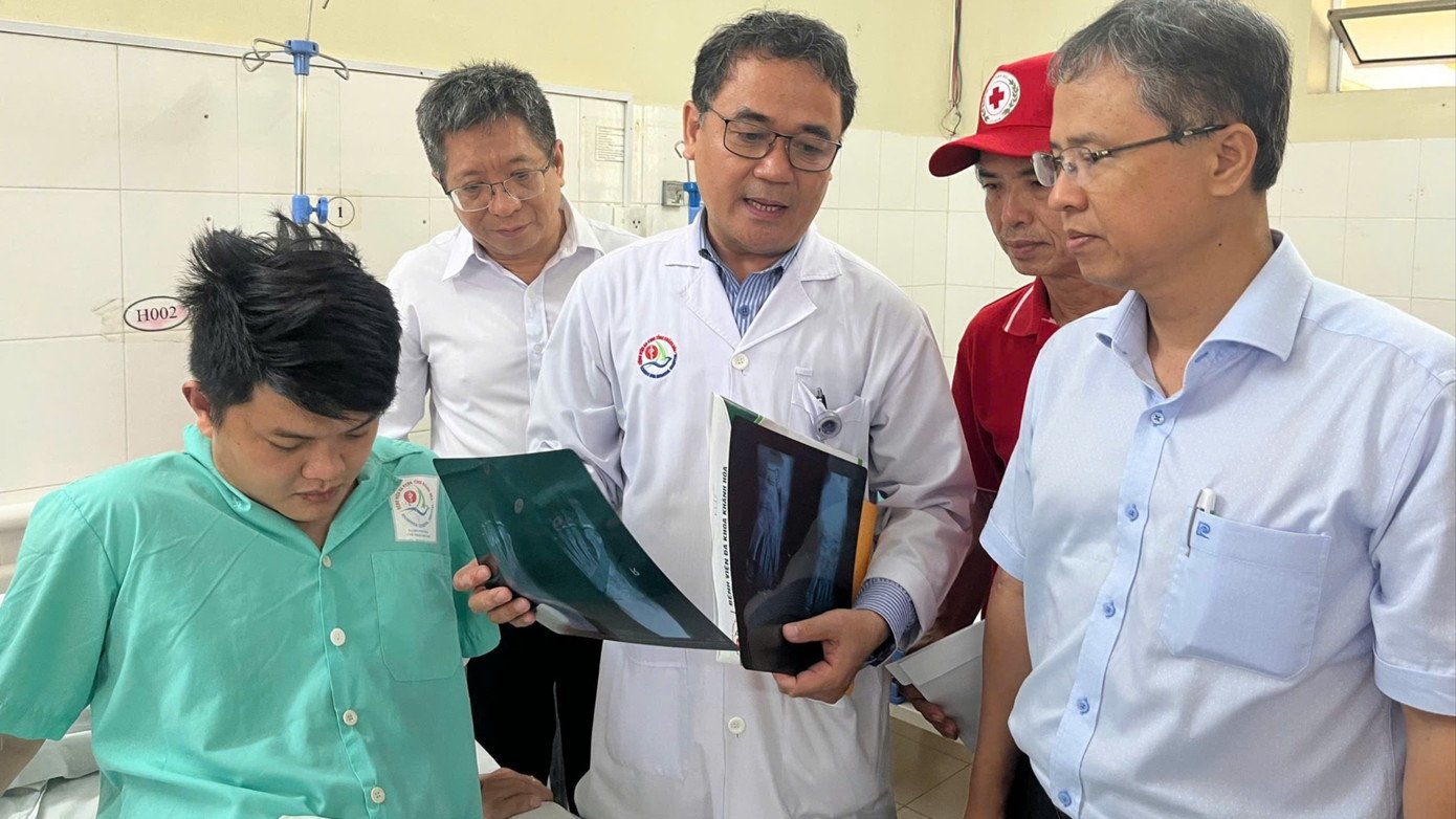 Nạn nhân kể lại phút sạt lở kinh hoàng làm 25 người thương vong trên đèo Khánh Lê - 5