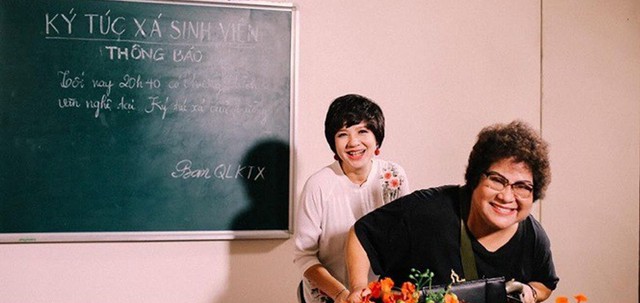 NSƯT Minh Vượng sinh năm 1958 tại phố Lương Yên, Hà Nội. Đến năm 1974, Minh Vượng đỗ vào khoa Kịch nói trường Nghệ thuật Hà Nội. Tốt nghiệp năm 1978, nữ nghệ sĩ về công tác tại Nhà hát Kịch Hà Nội. Trong sự nghiệp nghệ thuật, bà đoạt 2 huy chương vàng tại Hội diễn sân khấu kịch nói toàn quốc năm 1991 với vở "Già kén và Vợ chồng dỏm".