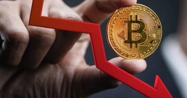 Bitcoin bốc hơi 600 tỷ USD: Cú rơi khó hiểu làm...