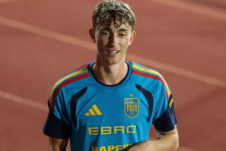 Huijsen đau háng ở tuyển, rời tuyển về Real Madrid thì được chẩn đoán không bị chấn thương