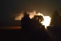 Ukraine công bố video dùng vũ khí tầm trung mới tấn công nhà máy lọc dầu và căn cứ Rubicon Nga