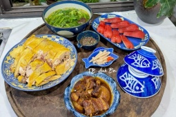 Mẹ đảm vào bếp mỗi ngày khiến chồng con "nghiện" cơm nhà