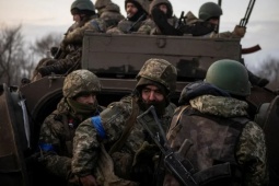 Chiến thuật khác thường của Nga áp đảo thế trận phòng thủ Ukraine