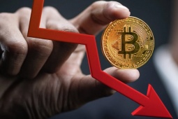 Bitcoin bốc hơi 600 tỷ USD: Cú rơi khó hiểu làm chao đảo giới đầu tư