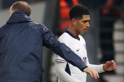 Tin mới nhất bóng đá tối 17/11: Ian Wright đáp trả chỉ trích nhắm vào Bellingham