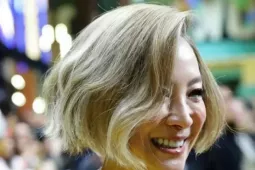 Chiếc váy gây tranh cãi của Dương Tử Quỳnh