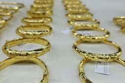 Kinh doanh - Giá vàng hôm nay 17-11: Tăng trở lại khi mở cửa đầu tuần