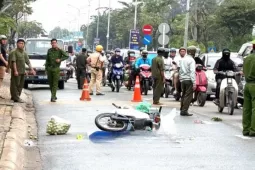 An ninh - Xã hội - Người phụ nữ tử vong bất thường trên đường ở TPHCM