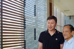 Không ai “son” như HLV Kim Sang-sik
