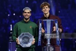 Sinner lập kỷ lục tiền thưởng cá nhân, Alcaraz chấn thương khiến fan lo lắng