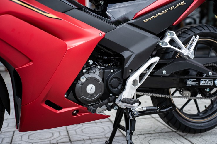 Giá xe Honda Winner R mới giữa tháng 11/2025, giảm sốc 7,6 triệu đồng - 4