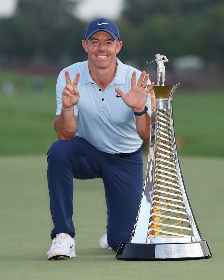 Rory McIlroy thi đấu ấn tượng