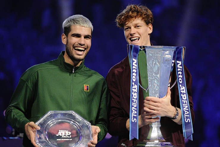 Sinner vượt qua Alcaraz trên bảng xếp hạng tiền thưởng ATP năm nay