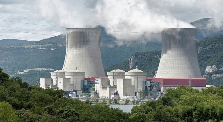 Pháp âm thầm gửi uranium tái chế sang Nga sau 3 năm - 1