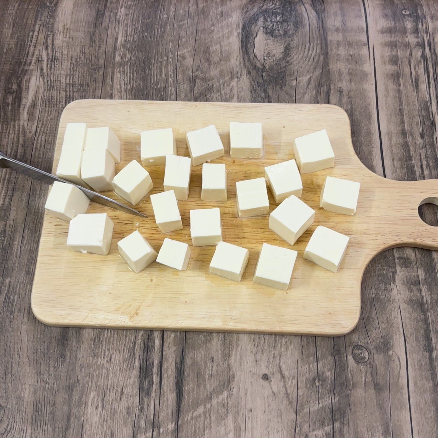 Đậu hũ giá rẻ, dễ kiếm làm món này ăn cùng cơm bao nhiêu cũng hết - 2