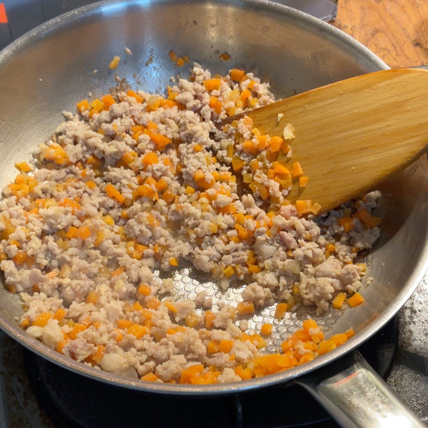 Đậu hũ giá rẻ, dễ kiếm làm món này ăn cùng cơm bao nhiêu cũng hết - 4