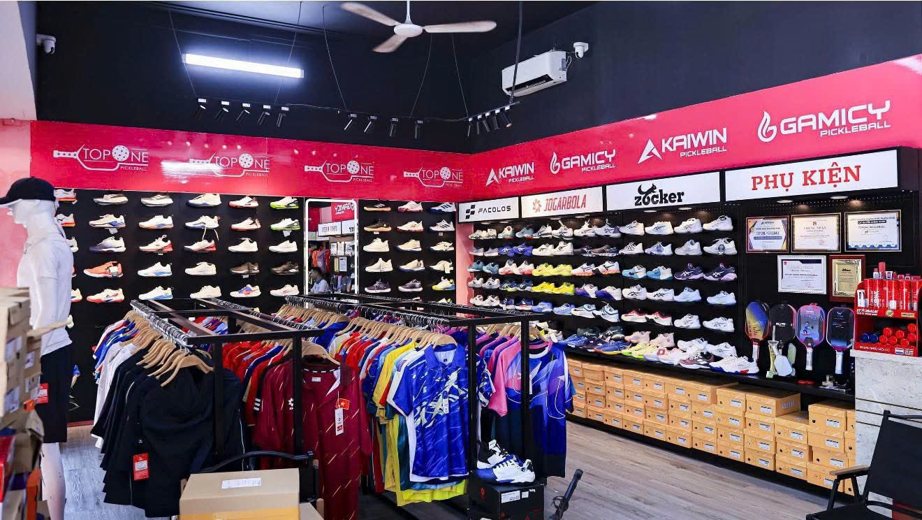Khách hàng có thể tìm thấy mọi thứ mình cần tại Top One Pickleball.