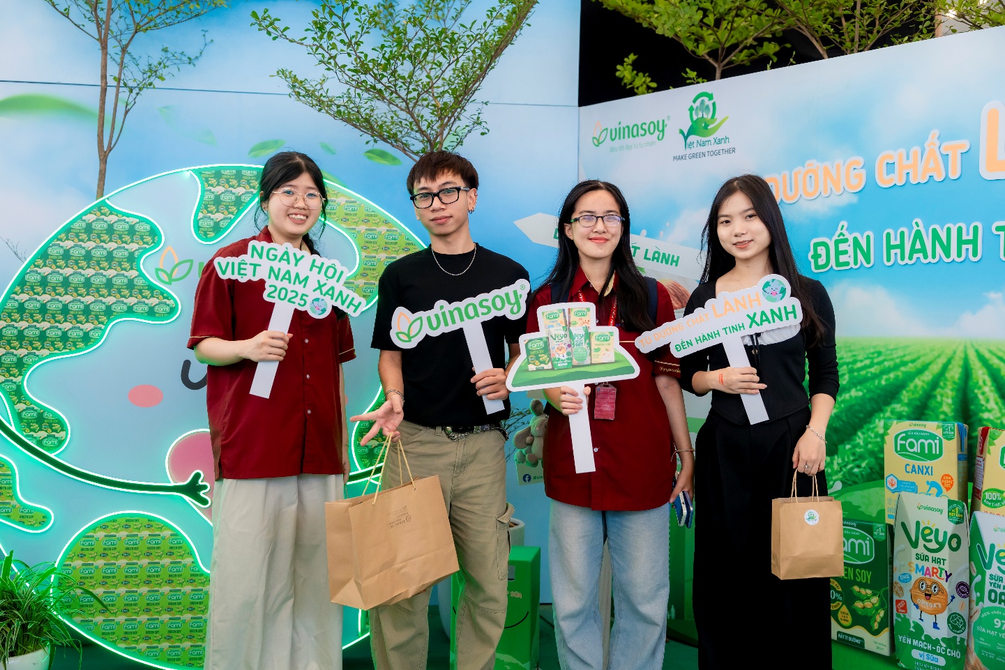 Lấy chất lượng làm ưu tiên hàng đầu, Vinasoy tự tin đồng hành cùng mọi gia đình suốt hàng chục năm qua