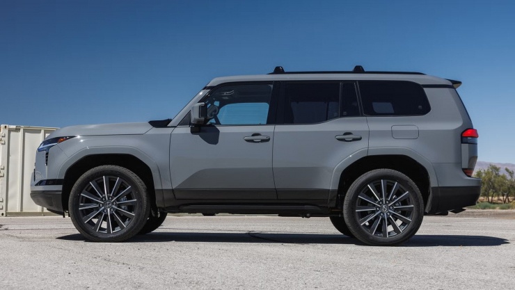 Đặt mua Lexus, nữ đại gia bức xúc vì xe của mình bị bán lại cho người khác - 8