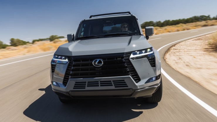 Đặt mua Lexus, nữ đại gia bức xúc vì xe của mình bị bán lại cho người khác - 9