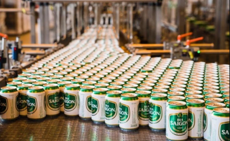 Cổ đông lớn của SAB là Công ty TNHH Vietnam Beverage (công ty con của ThaiBev, sở hữu 53,59% vốn) sẽ nhận về 1.371 tỷ đồng.