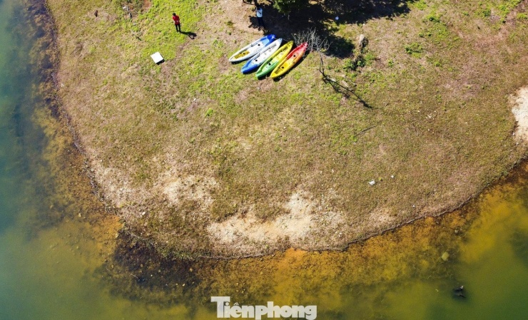 Ngỡ ngàng cảnh sắc đẹp như tranh thủy mặc ở Bến En - 7