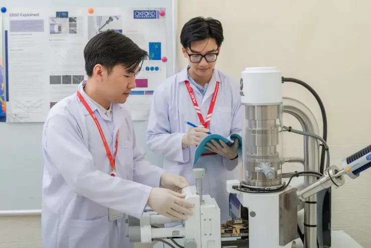 Đại học Bách khoa Hà Nội triển khai đề án thu hút tiến sĩ trẻ, chuyên gia, nhà khoa học trong và ngoài nước, với cơ chế đãi ngộ cạnh tranh. Ảnh: HUST