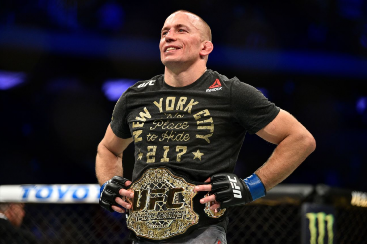 11 nhà vô địch hai hạng cân của UFC - 4