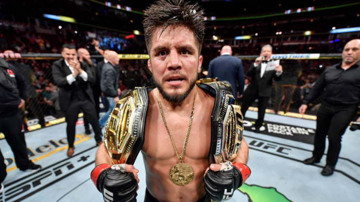 11 nhà vô địch hai hạng cân của UFC - 6