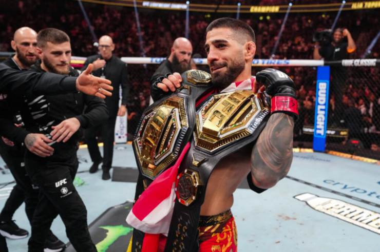 11 nhà vô địch hai hạng cân của UFC - 9