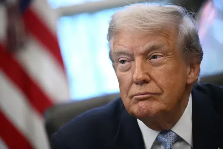 Tổng thống Mỹ Donald Trump trong cuộc họp báo tại Phòng Bầu dục (Nhà Trắng) hôm 17-11. Ảnh: AFP