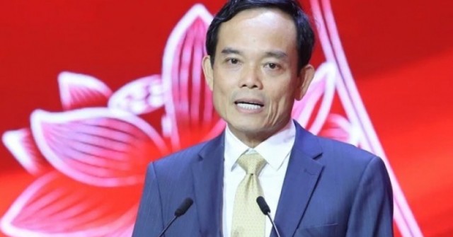 Bí thư TPHCM tự lái xe vào giờ cao điểm, mất 2 ...