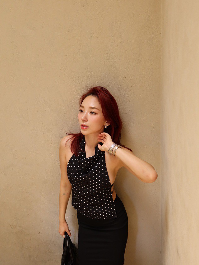 Mỗi lần xuất hiện, Tóc Tiên gây ấn tượng với khán giả bởi vẻ ngoài xinh đẹp, sang trọng.