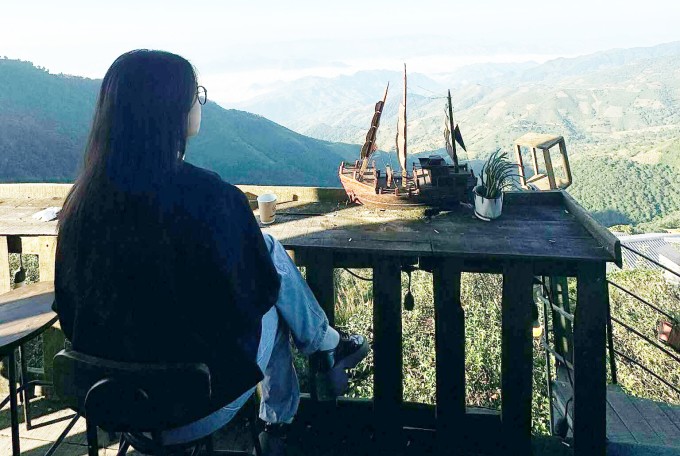 Bàn Thu Thảo trong một chuyến du lịch, năm 2024. Ảnh: Nhân vật cung cấp